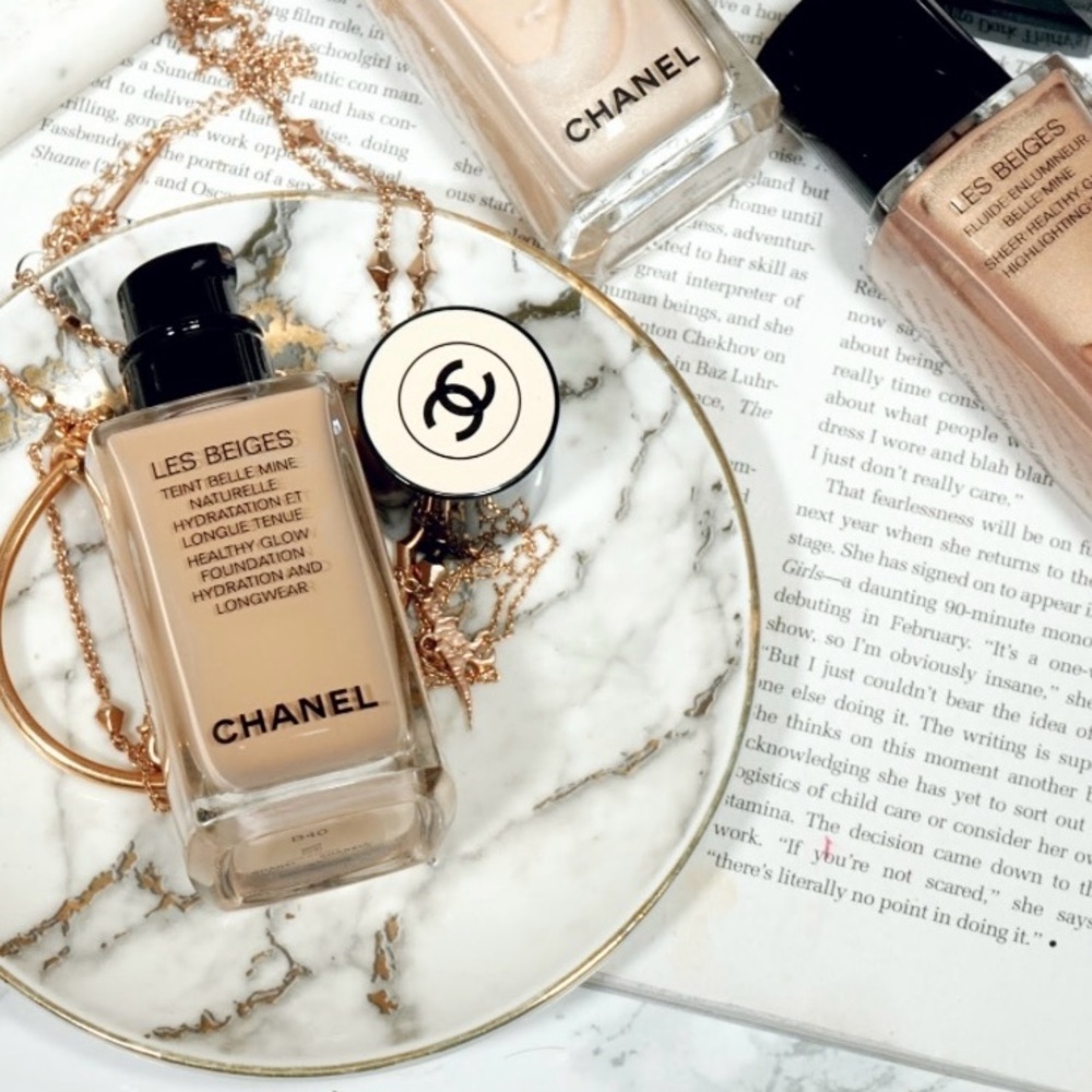 CHANEL Les Beiges Foundation BR22